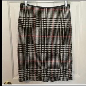 Pending Wool blend  vintage black white red skirt